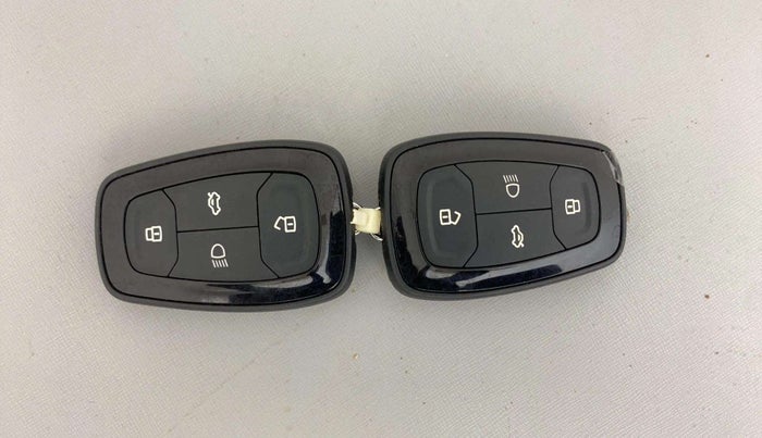 2022 Tata NEXON XZ PLUS PETROL, Petrol, Manual, 39,142 km, Key Close Up