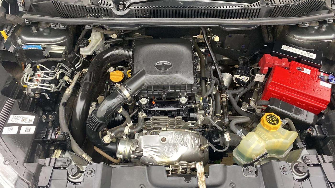 2022 Tata NEXON XZ PLUS PETROL, Petrol, Manual, 39,142 km, Engine View