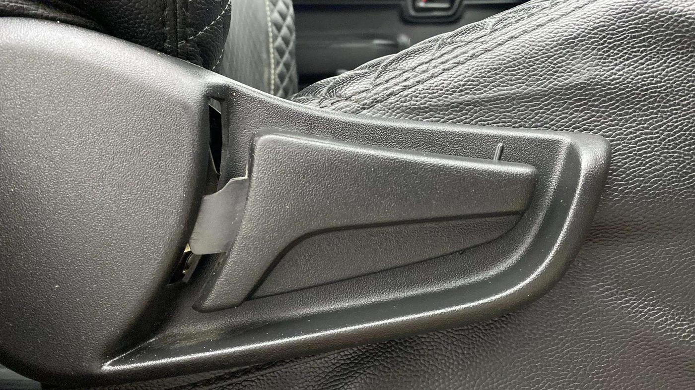 2020 Maruti S PRESSO VXI PLUS AMT, Petrol, Automatic, 20,862 km, Driver Side Adjustment Panel