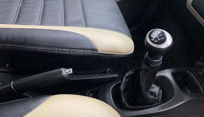 2014 Maruti Wagon R 1.0 VXI, Petrol, Manual, 23,576 km, Gear Lever