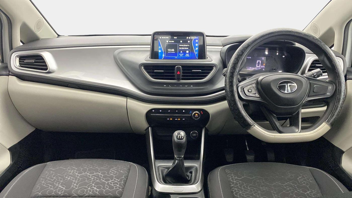 2024 Tata ALTROZ XZ CNG, CNG, Manual, 34,928 km, Dashboard