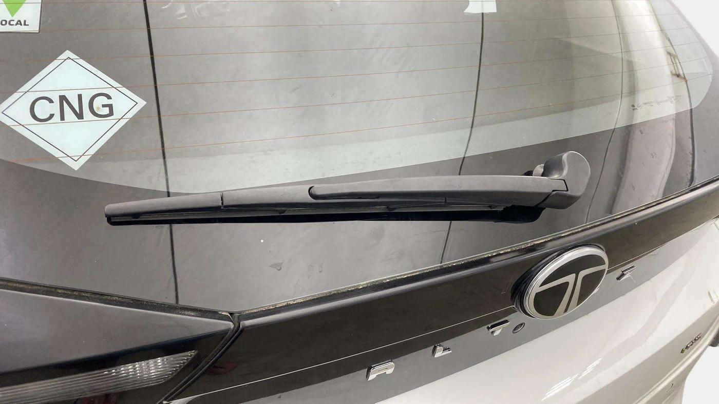 2024 Tata ALTROZ XZ CNG, CNG, Manual, 34,928 km, Rear Wiper