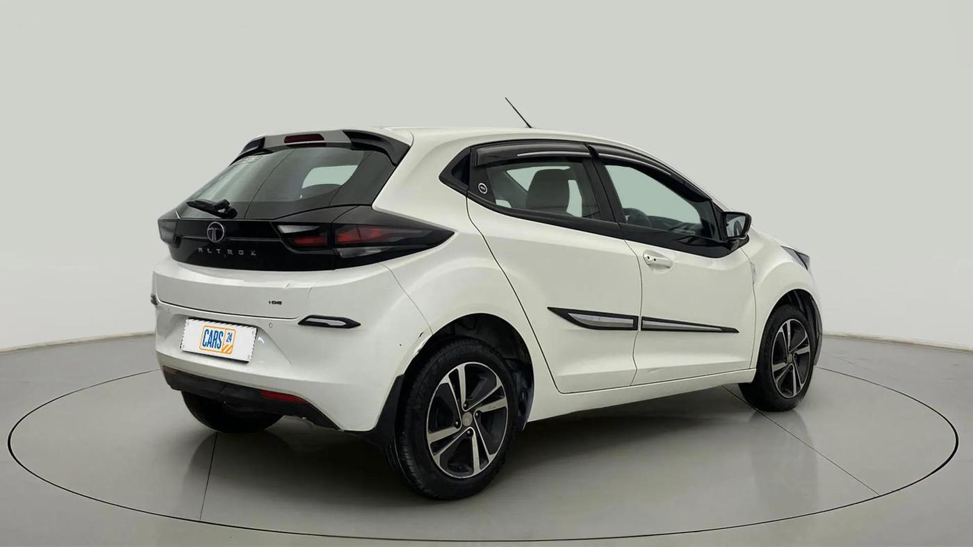 2024 Tata ALTROZ XZ CNG, CNG, Manual, 34,928 km, Right Back Diagonal