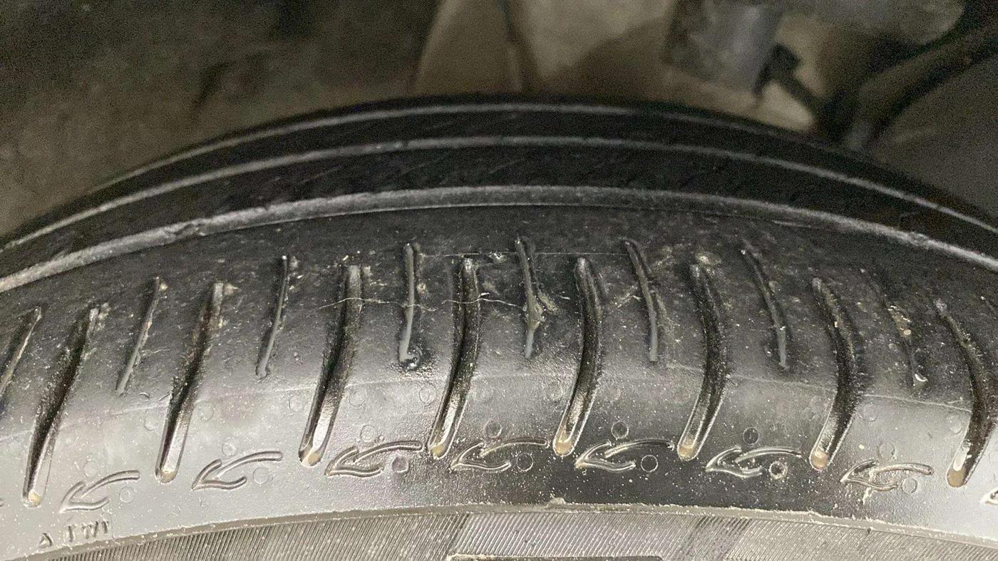 2024 Tata ALTROZ XZ CNG, CNG, Manual, 34,928 km, Right Front Tyre Tread