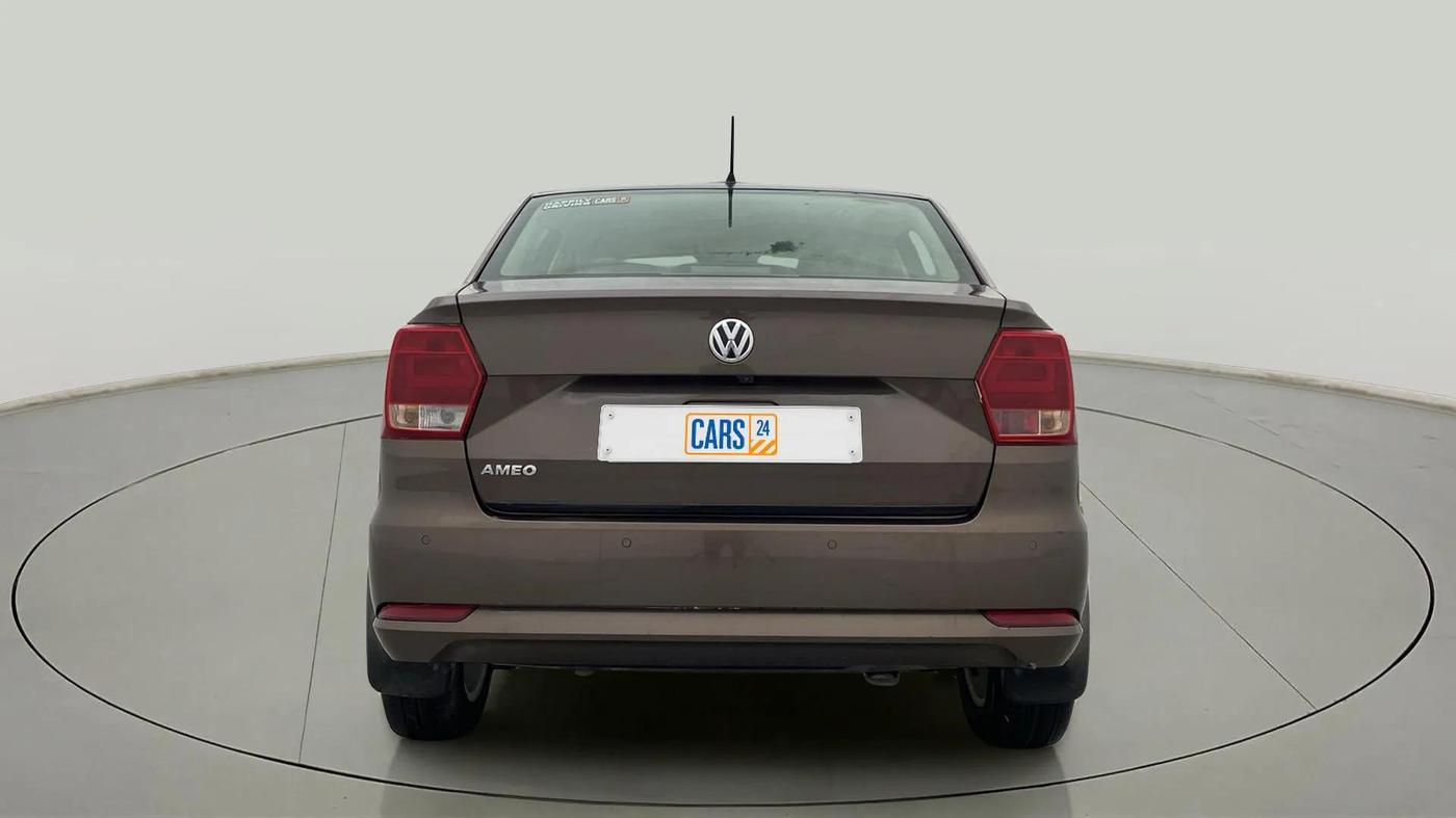 2016 Volkswagen Ameo HIGHLINE1.2L, Petrol, Manual, 44,362 km, Back/Rear