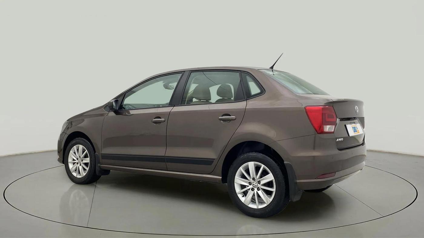 2016 Volkswagen Ameo HIGHLINE1.2L, Petrol, Manual, 44,362 km, Left Back Diagonal