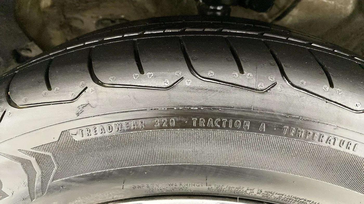 2019 KIA SELTOS GTX PLUS DCT 1.4 PETROL, Petrol, Automatic, 71,020 km, Left Front Tyre Tread