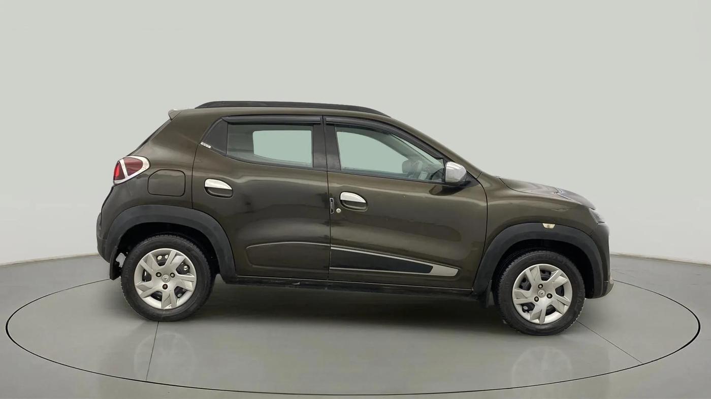 2021 Renault Kwid RXT 1.0 (O), Petrol, Manual, 15,674 km, Right Side View