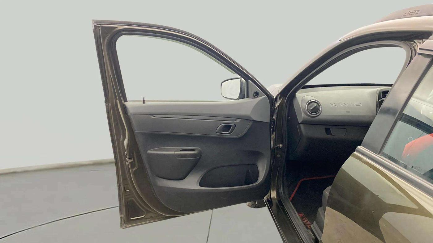 2021 Renault Kwid RXT 1.0 (O), Petrol, Manual, 15,674 km, LHS Front Door