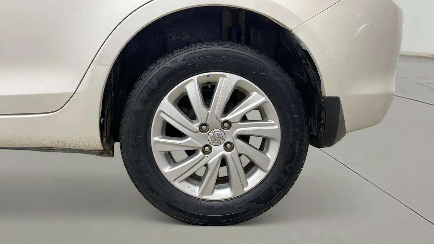 2015 Maruti Swift Dzire ZXI, Petrol, Manual, 63,719 km, Left Rear Wheel