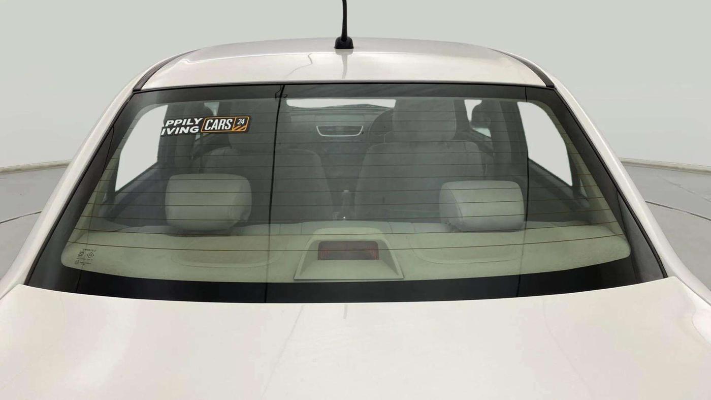 2015 Maruti Swift Dzire ZXI, Petrol, Manual, 63,719 km, Rear Windshield