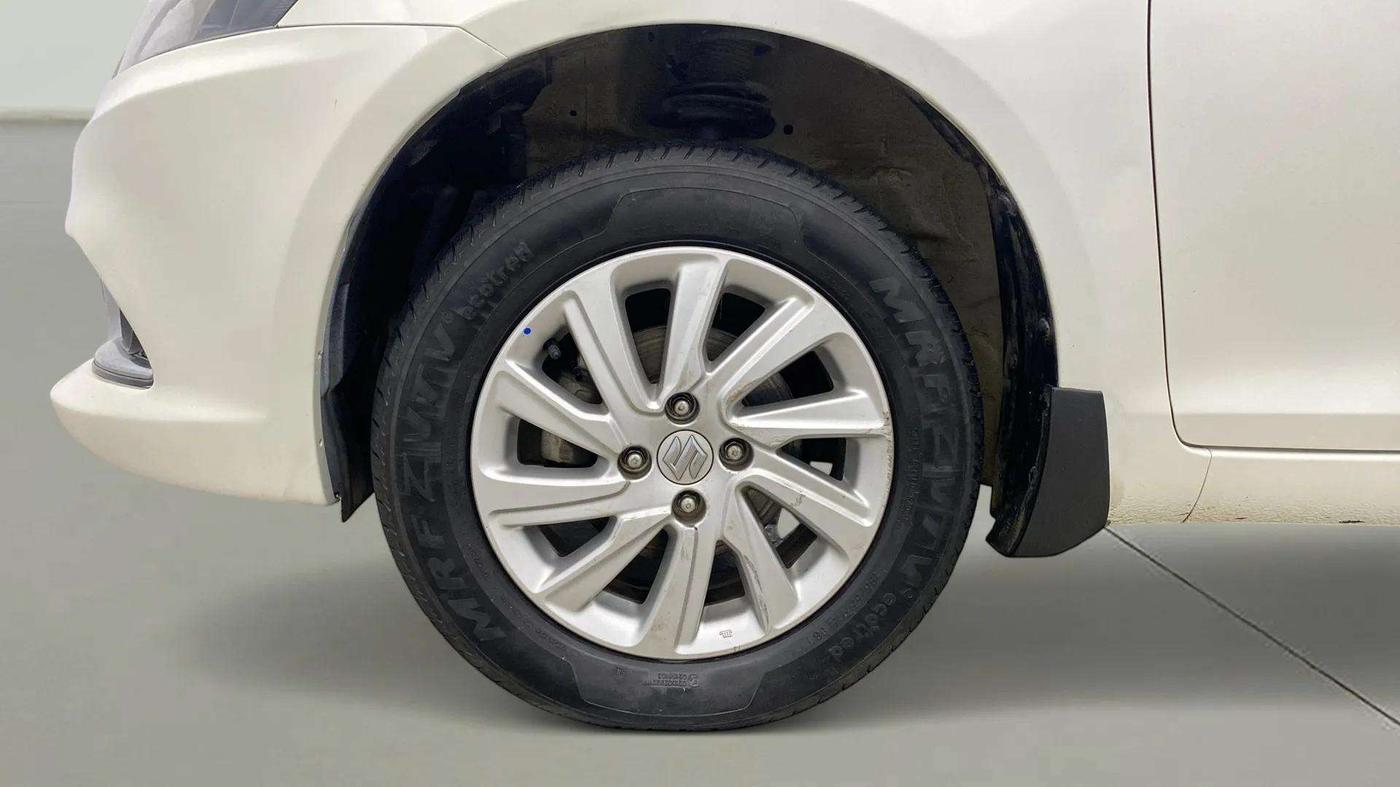 2015 Maruti Swift Dzire ZXI, Petrol, Manual, 63,719 km, Left Front Wheel