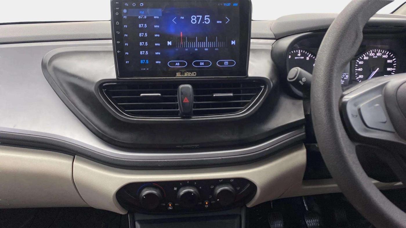2022 Tata ALTROZ XE PETROL, Petrol, Manual, 16,194 km, Air Conditioner