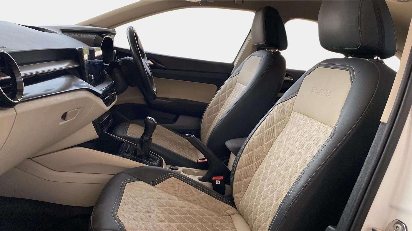 2022 Skoda SLAVIA AMBITION 1.0L TSI MT, Petrol, Manual, 41,414 km, Right Side Front Door Cabin