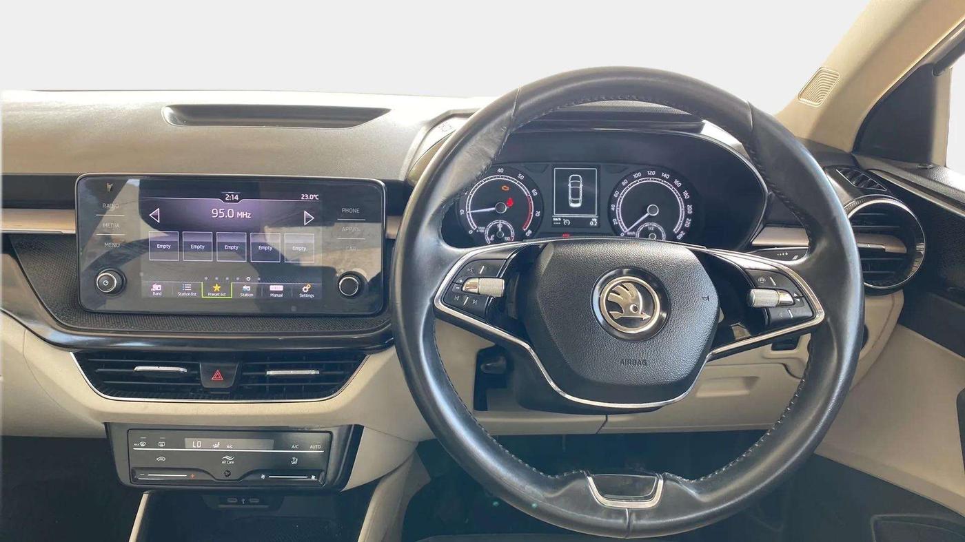 2022 Skoda SLAVIA AMBITION 1.0L TSI MT, Petrol, Manual, 41,414 km, Steering Wheel Close Up