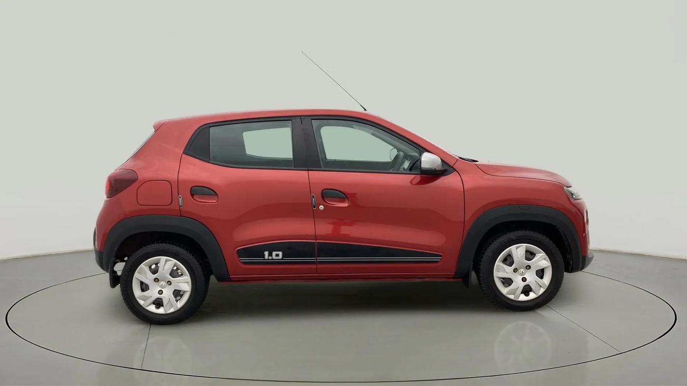 2023 Renault Kwid RXT 1.0 AMT, Petrol, Automatic, 8,398 km, Right Side View