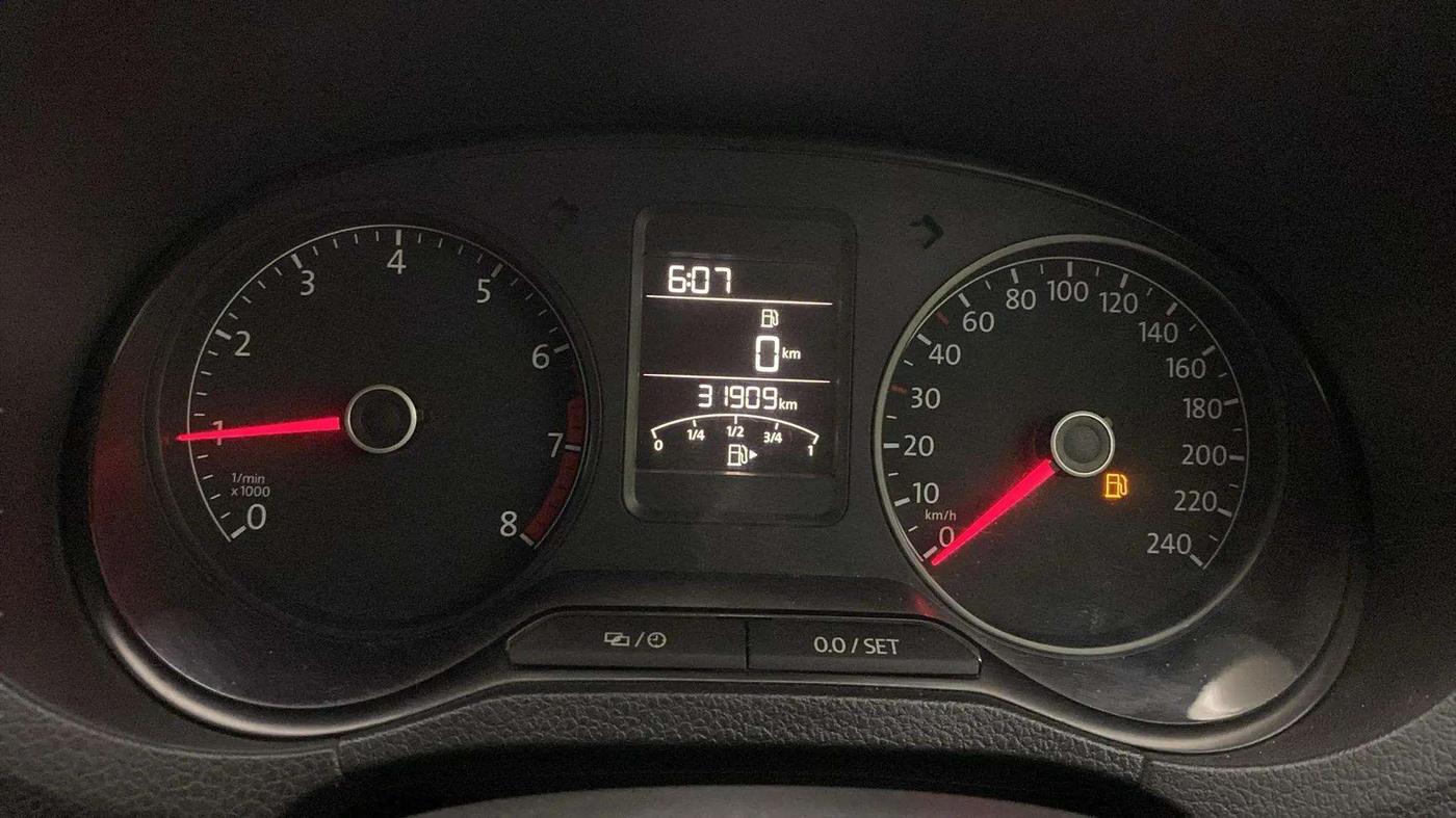 2021 Volkswagen Polo HIGHLINE PLUS 1.0, Petrol, Manual, 31,887 km, Odometer Image