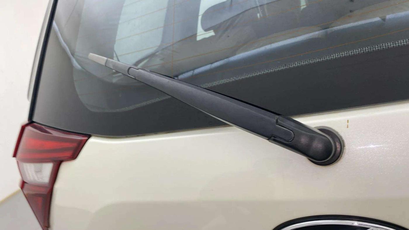 2020 Mahindra XUV500 W5, Diesel, Manual, 48,063 km, Rear Wiper