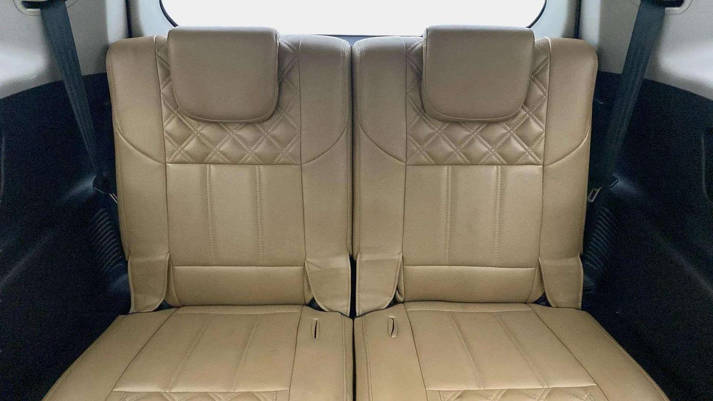 2020 Mahindra XUV500 W5, Diesel, Manual, 48,063 km, Third Seat Row ( optional )