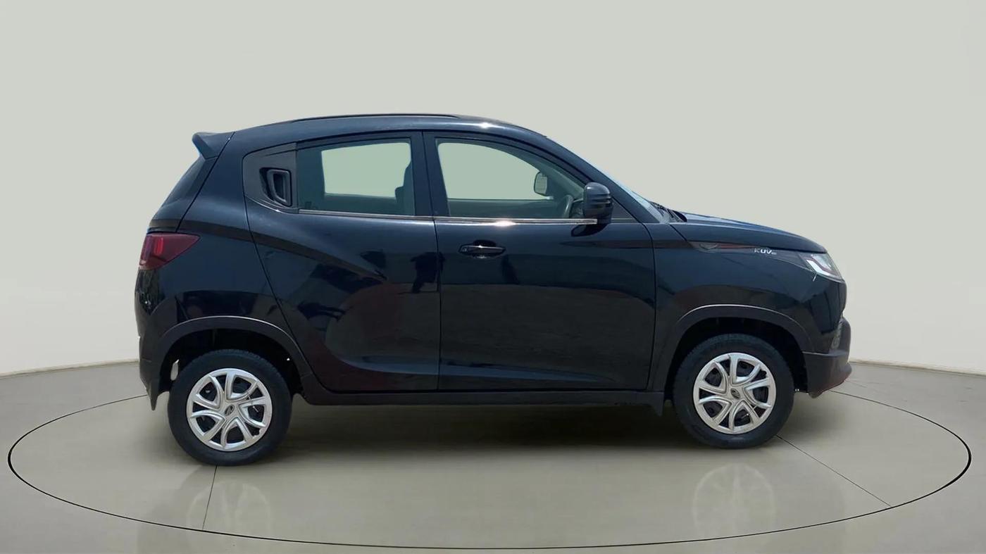 2017 Mahindra Kuv100 K4 6 STR, Petrol, Manual, 64,739 km, Right Side View