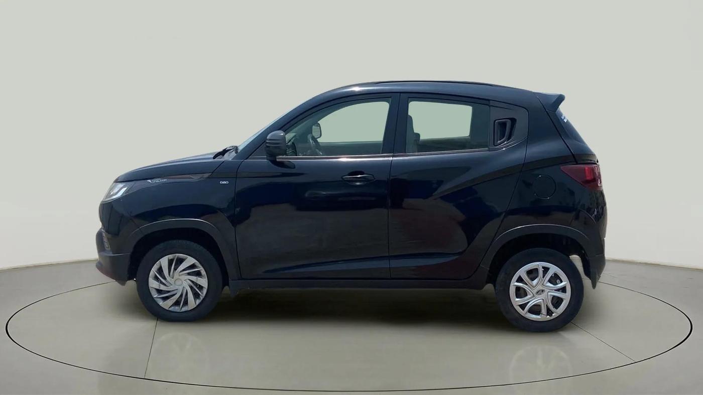 2017 Mahindra Kuv100 K4 6 STR, Petrol, Manual, 64,739 km, Left Side