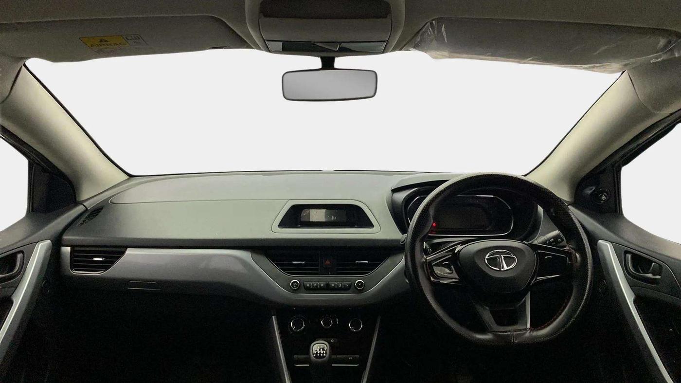 2020 Tata NEXON XM PETROL, Petrol, Manual, 59,511 km, Dashboard