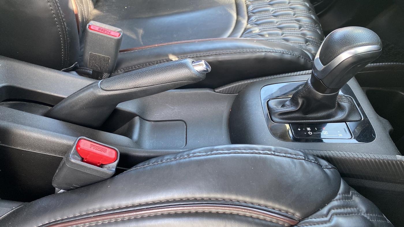 2023 Maruti FRONX DELTA PLUS 1.2L AGS, Petrol, Automatic, 25,565 km, Gear Lever