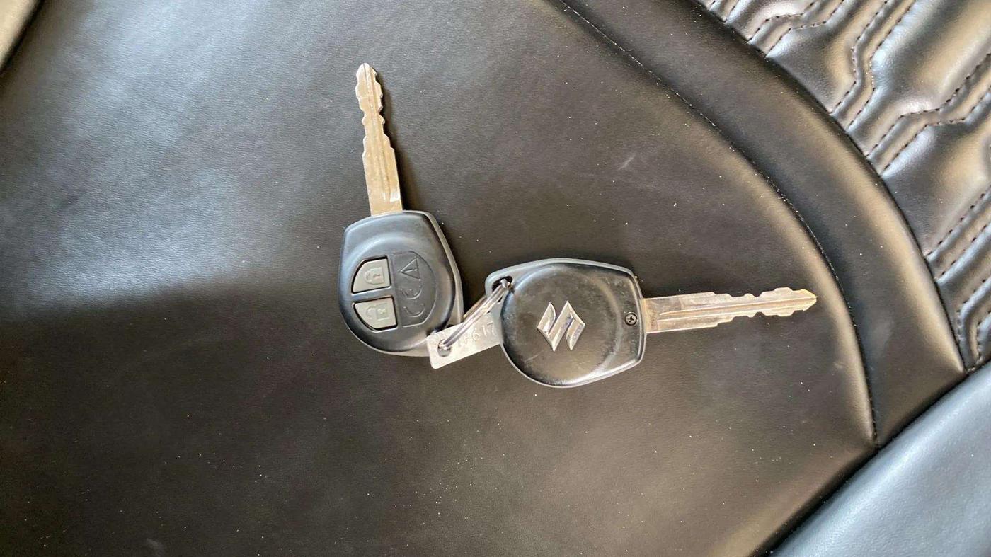 2023 Maruti FRONX DELTA PLUS 1.2L AGS, Petrol, Automatic, 25,565 km, Key Close Up
