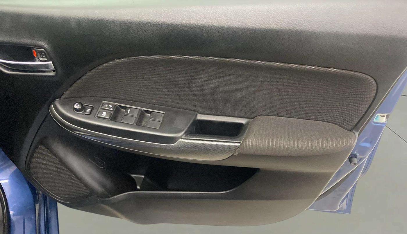 2017 Maruti Baleno ZETA PETROL 1.2, Petrol, Manual, 13,972 km, Driver Side Door Panels Control