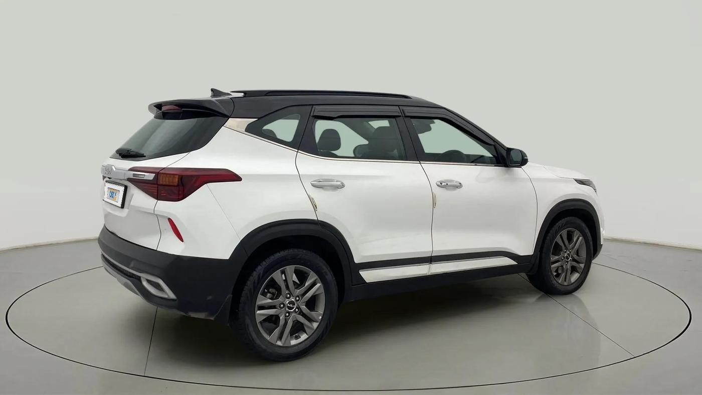 2022 KIA SELTOS HTX PLUS 1.5 DIESEL DUAL TONE, Diesel, Manual, 54,239 km, Right Back Diagonal