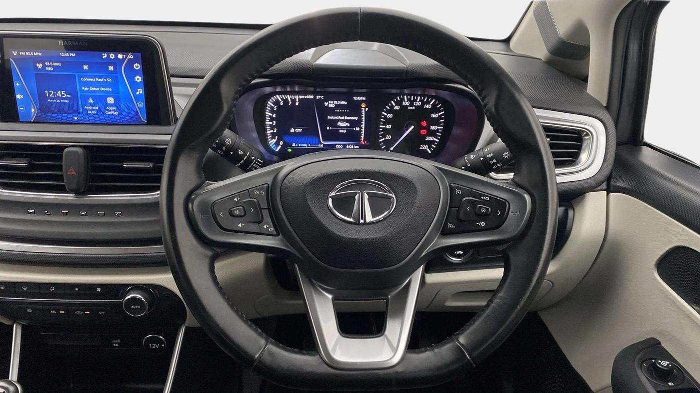2021 Tata ALTROZ XZ PLUS PETROL, Petrol, Manual, 6,149 km, Steering Wheel Close Up