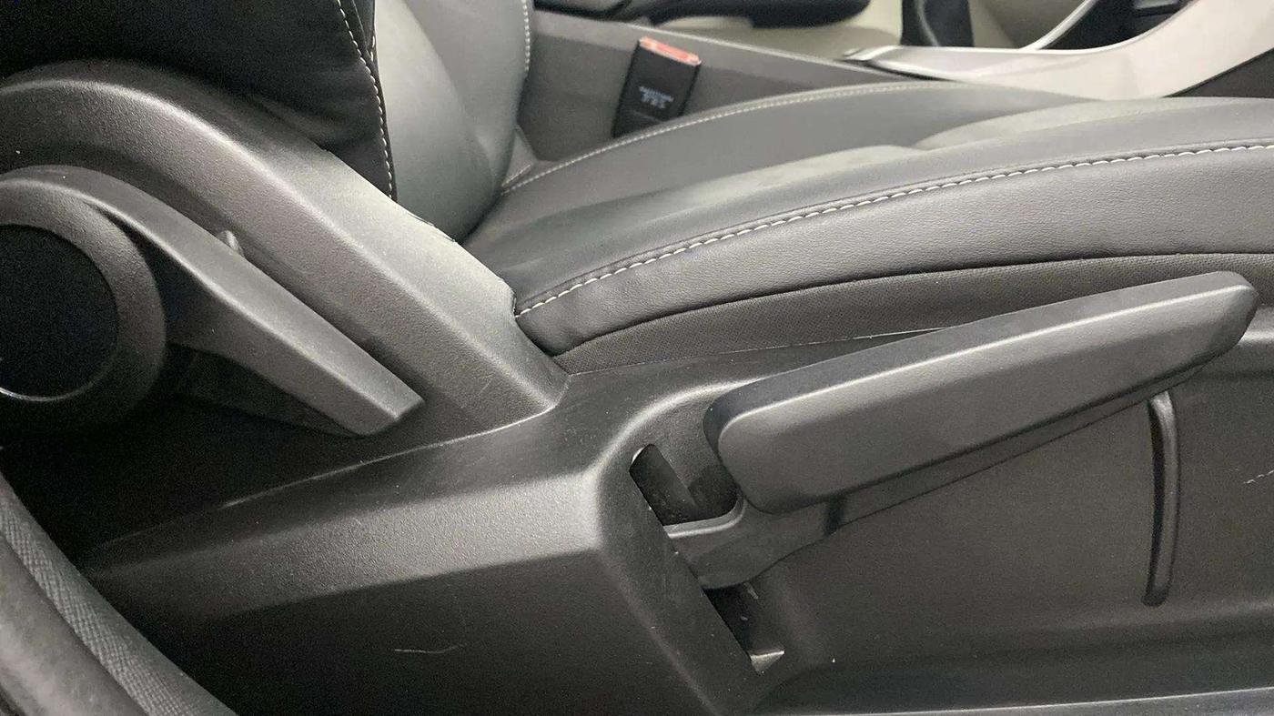 2021 Tata ALTROZ XZ PLUS PETROL, Petrol, Manual, 6,149 km, Driver Side Adjustment Panel