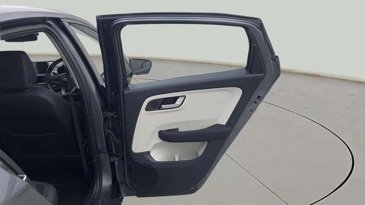 2021 Tata ALTROZ XZ PLUS PETROL, Petrol, Manual, 6,149 km, RHS Rear Door