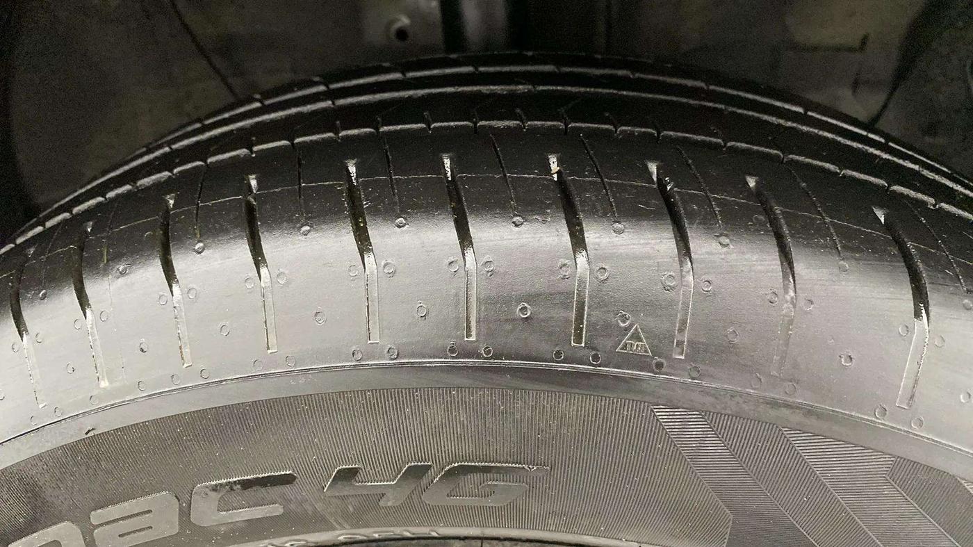 2023 Hyundai Creta E 1.5 PETROL, Petrol, Manual, 8,513 km, Right Front Tyre Tread