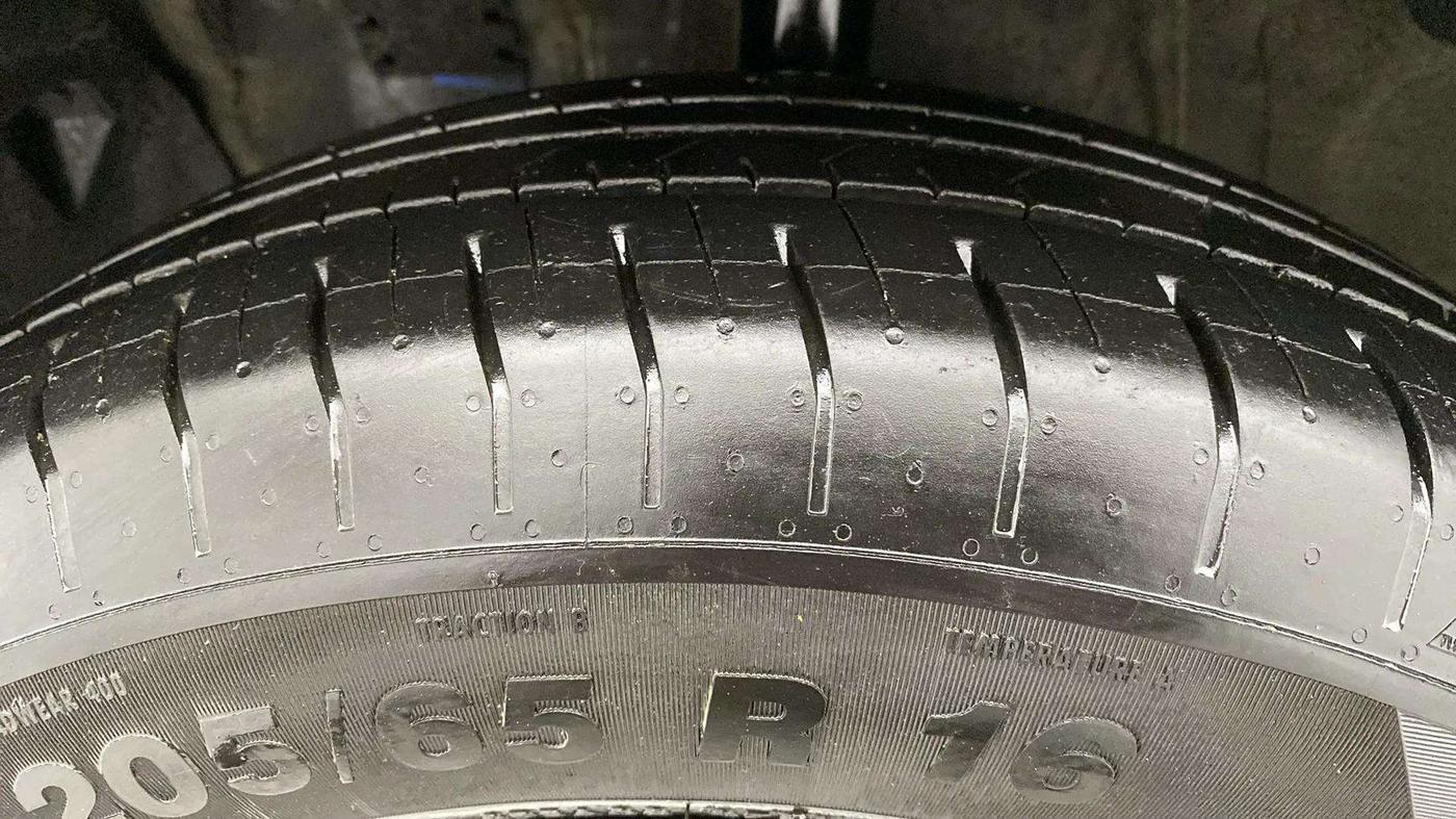 2023 Hyundai Creta E 1.5 PETROL, Petrol, Manual, 8,513 km, Left Front Tyre Tread