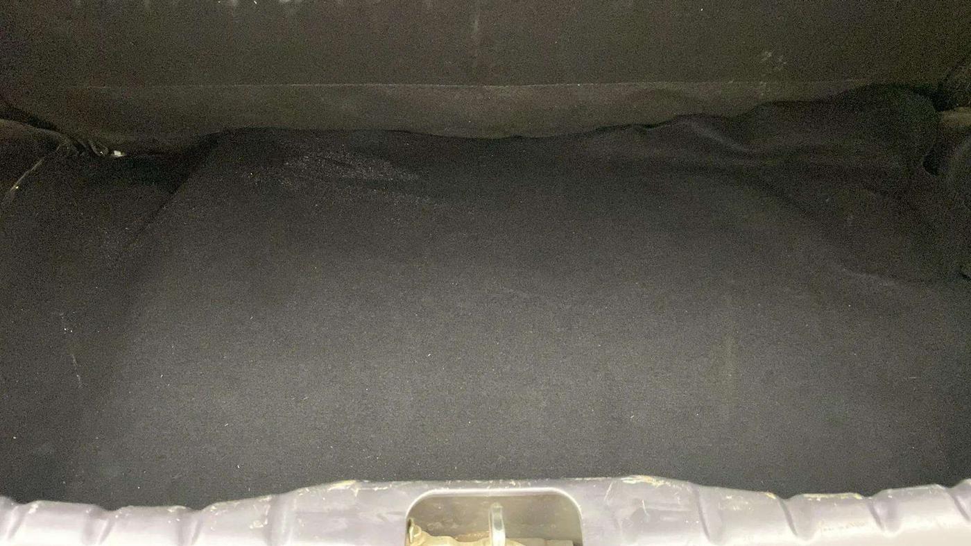 2015 Hyundai Eon ERA +, Petrol, Manual, 33,886 km, Boot Inside