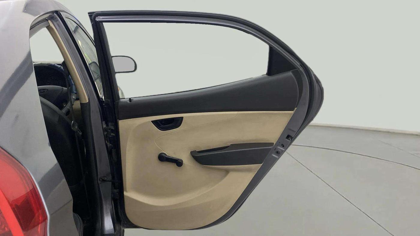 2015 Hyundai Eon ERA +, Petrol, Manual, 33,886 km, RHS Rear Door