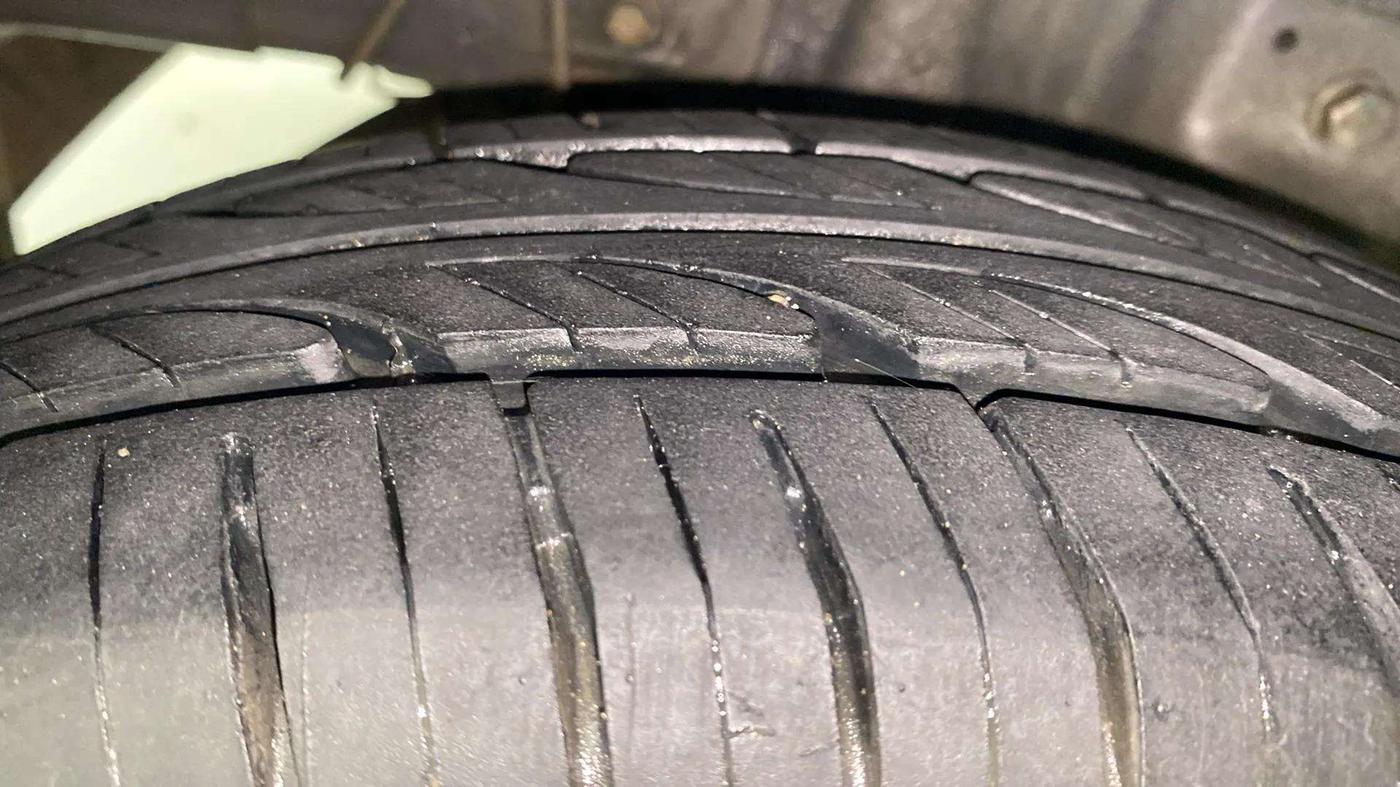 2015 Hyundai Eon ERA +, Petrol, Manual, 33,886 km, Right Rear Tyre Tread