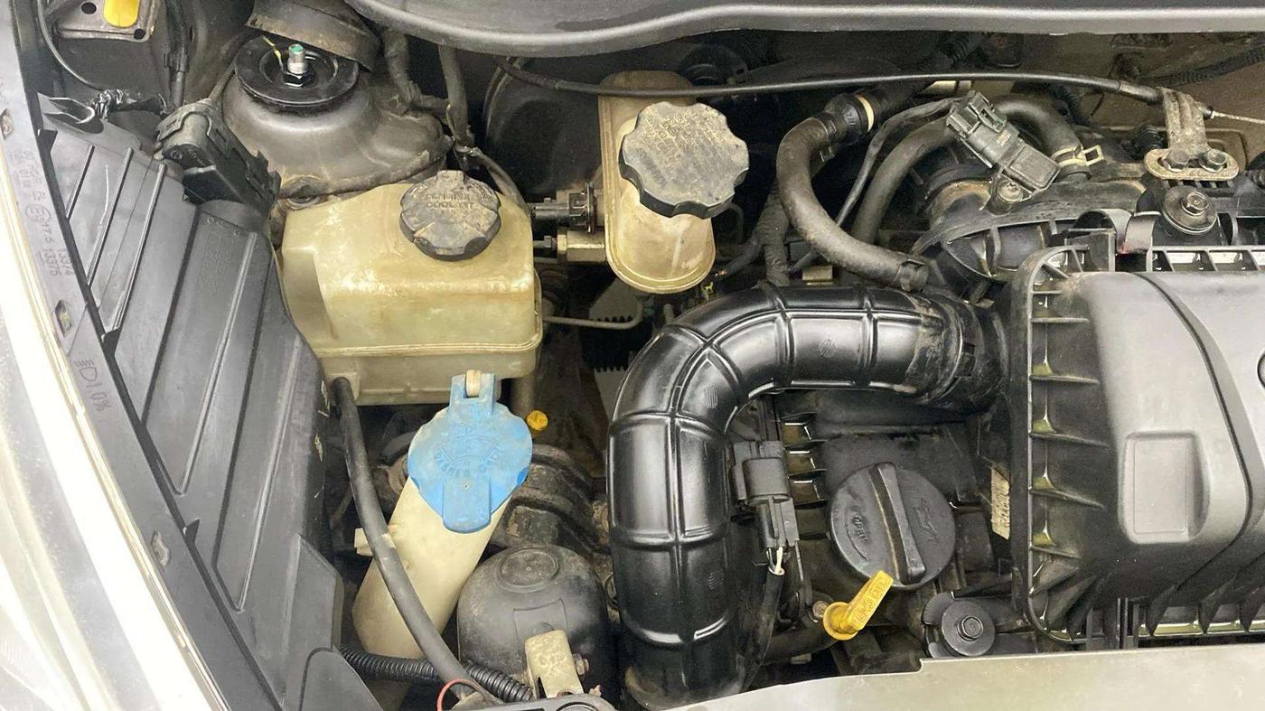 2015 Hyundai Eon ERA +, Petrol, Manual, 33,886 km, Engine View - Right