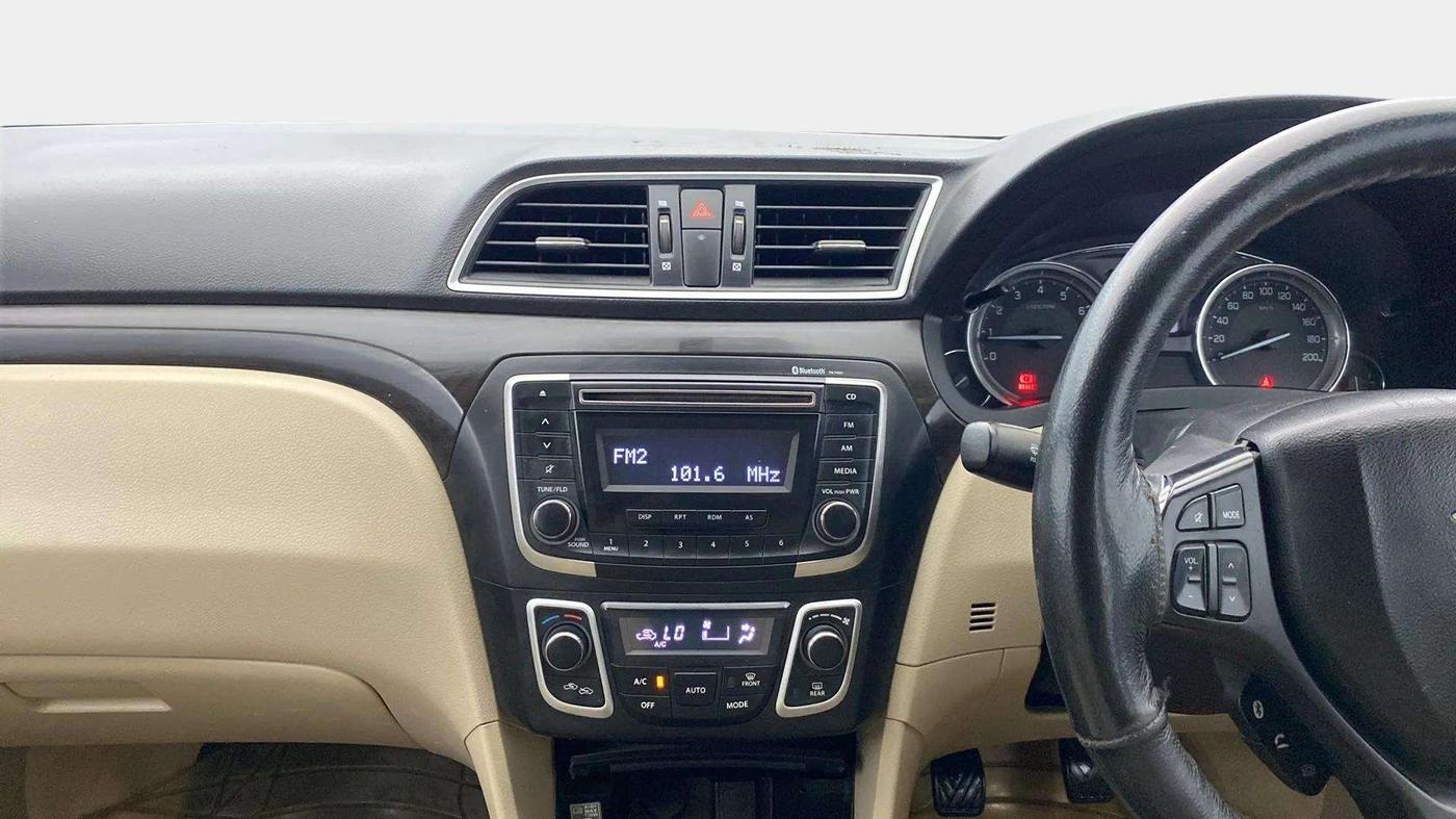 2017 Maruti Ciaz ZETA 1.4  MT PETROL, Petrol, Manual, 56,760 km, Air Conditioner