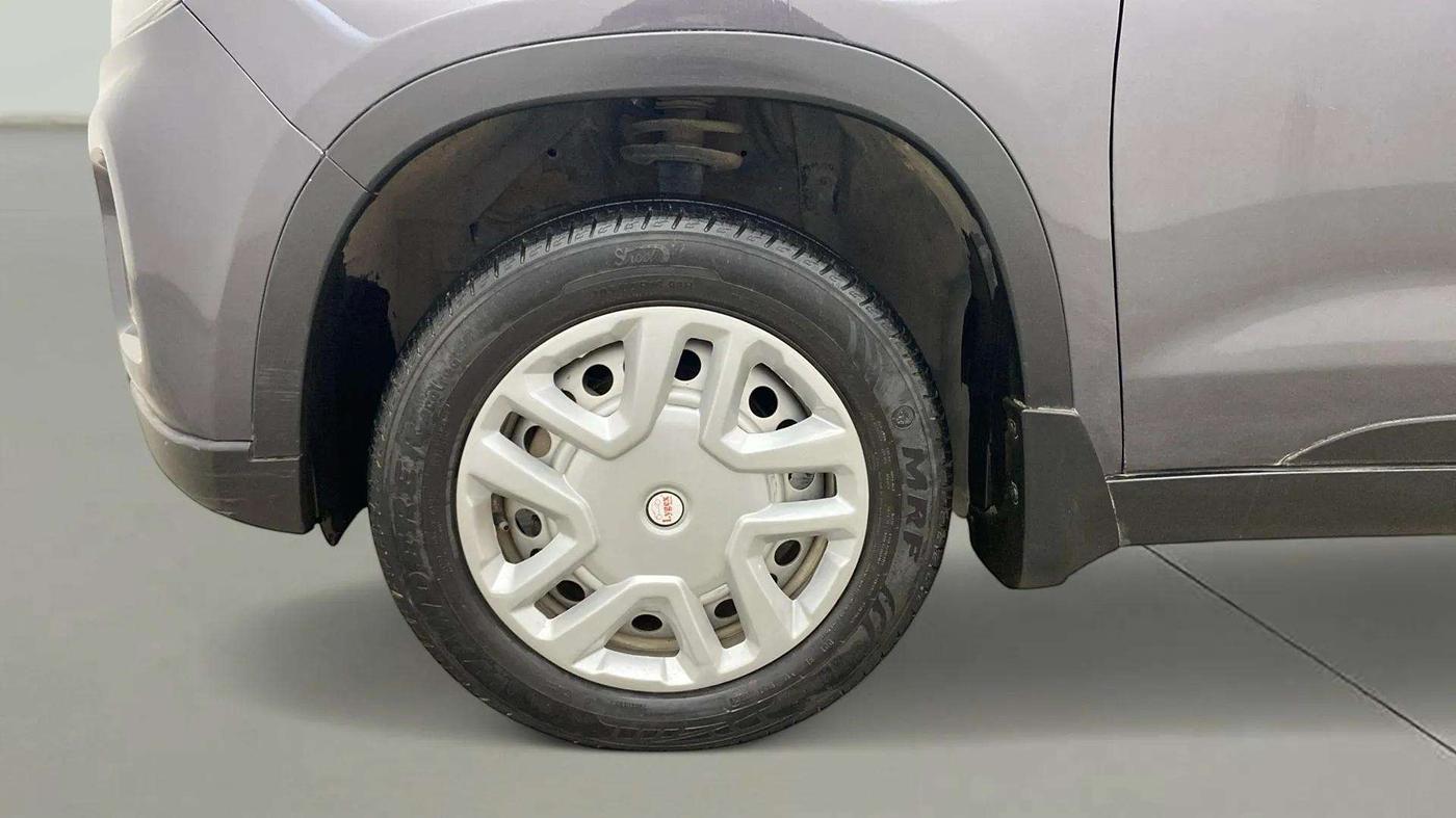2020 Maruti Vitara Brezza LXI, Petrol, Manual, 50,566 km, Left Front Wheel