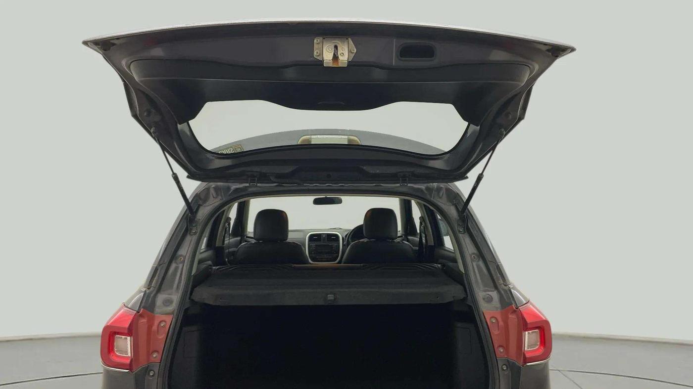 2020 Maruti Vitara Brezza LXI, Petrol, Manual, 50,566 km, Boot Door Open