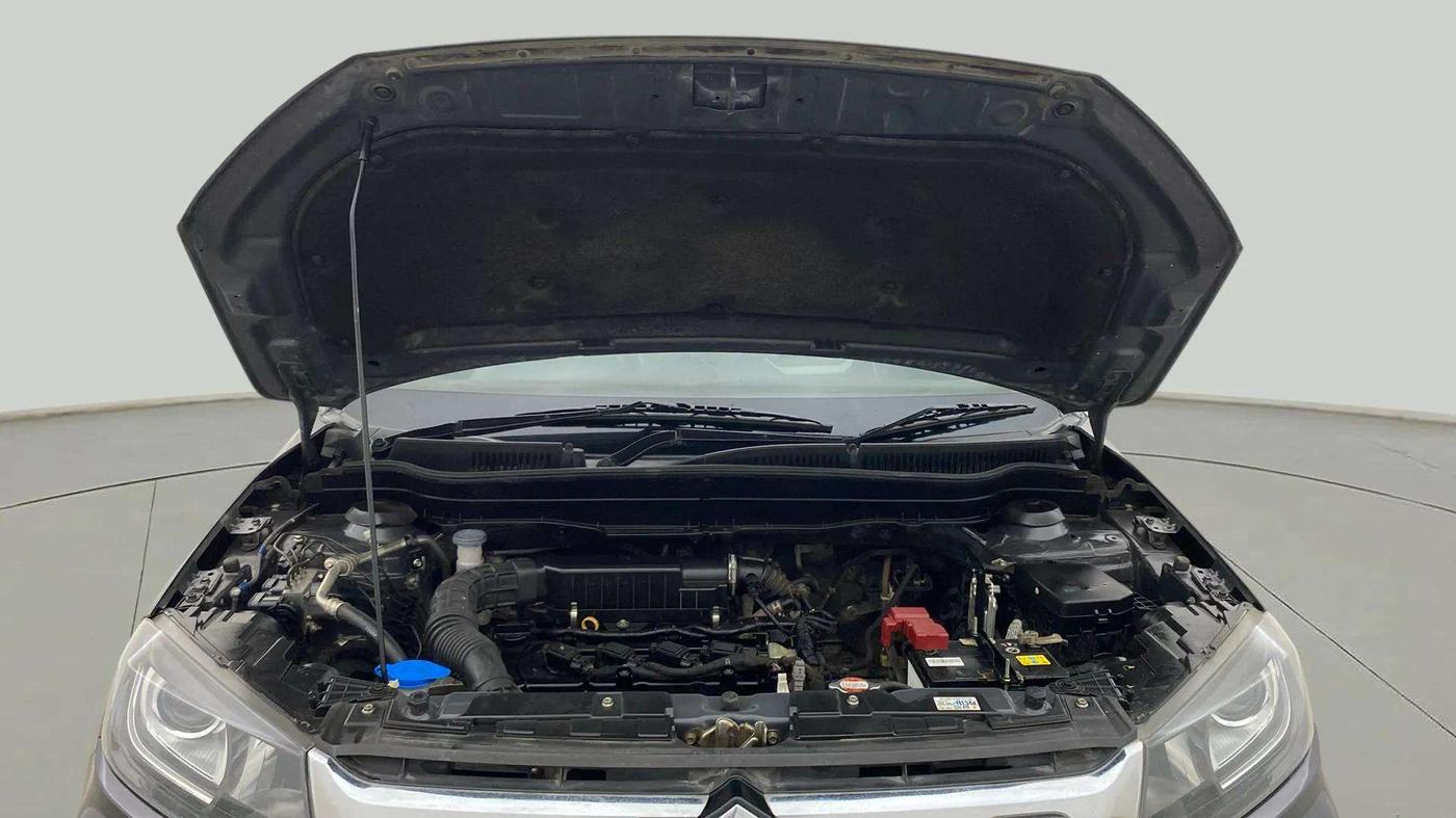 2020 Maruti Vitara Brezza LXI, Petrol, Manual, 50,566 km, Open Bonet