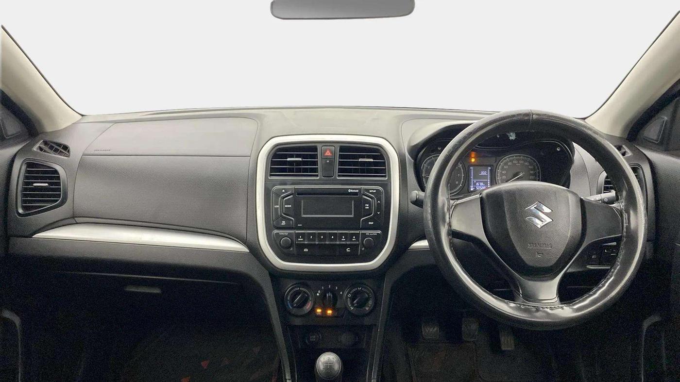 2020 Maruti Vitara Brezza LXI, Petrol, Manual, 50,566 km, Dashboard