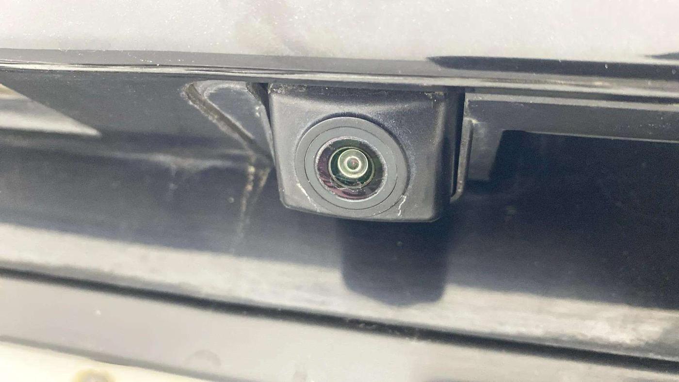 2022 Mahindra XUV300 W8 (O) 1.2 PETROL, Petrol, Manual, 20,839 km, Parking Camera