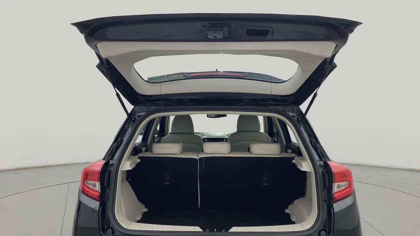 2022 Mahindra XUV300 W8 (O) 1.2 PETROL, Petrol, Manual, 20,839 km, Boot Door Open
