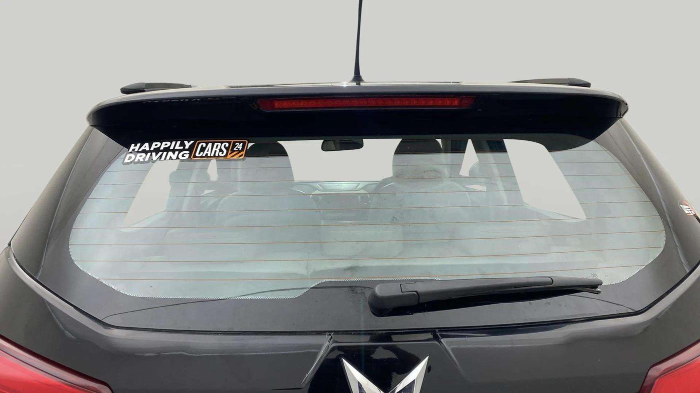 2022 Mahindra XUV300 W8 (O) 1.2 PETROL, Petrol, Manual, 20,839 km, Rear Windshield