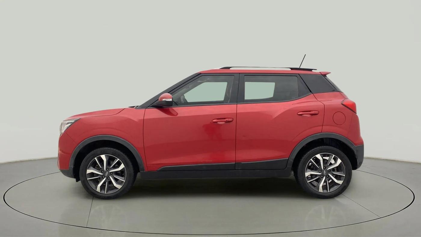 2019 Mahindra XUV300 W8 (O) 1.5 DIESEL, Diesel, Manual, 58,358 km, Left Side