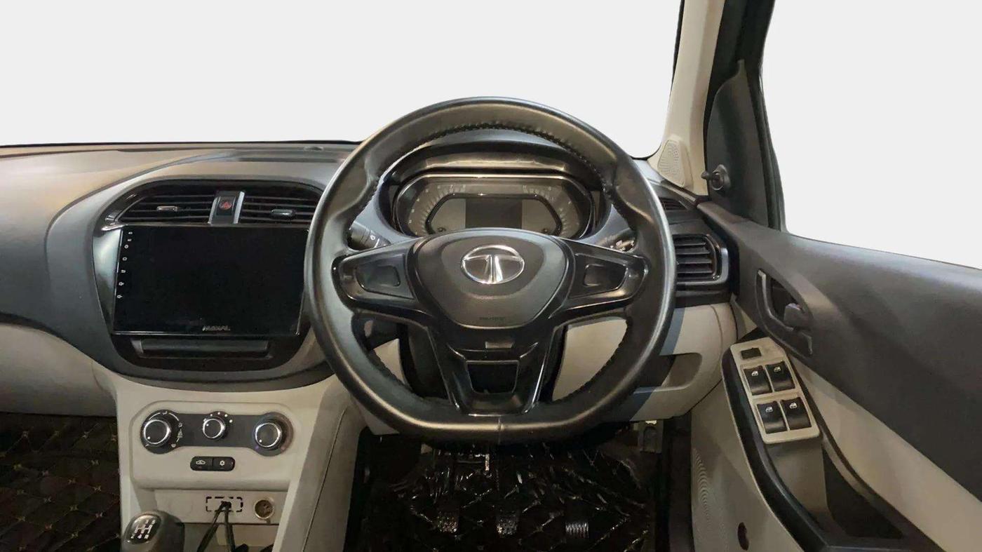 2021 Tata Tiago XE PETROL, Petrol, Manual, 24,005 km, Steering Wheel Close Up