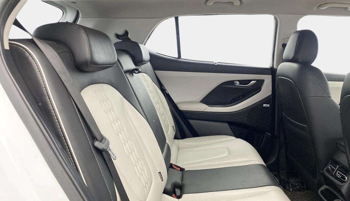 2022 Hyundai Creta SX (O) AT 1.5 DIESEL, Diesel, Automatic, 57,894 km, Right Side Rear Door Cabin
